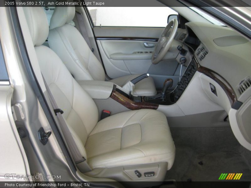  2005 S80 2.5T Light Taupe Interior