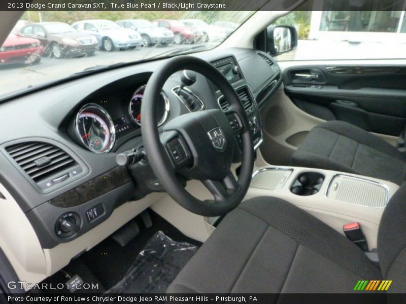 True Blue Pearl / Black/Light Graystone 2013 Dodge Grand Caravan SXT