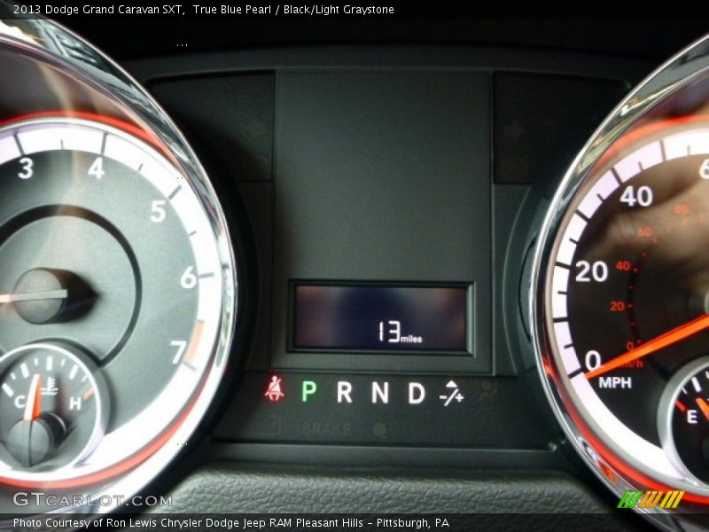 True Blue Pearl / Black/Light Graystone 2013 Dodge Grand Caravan SXT