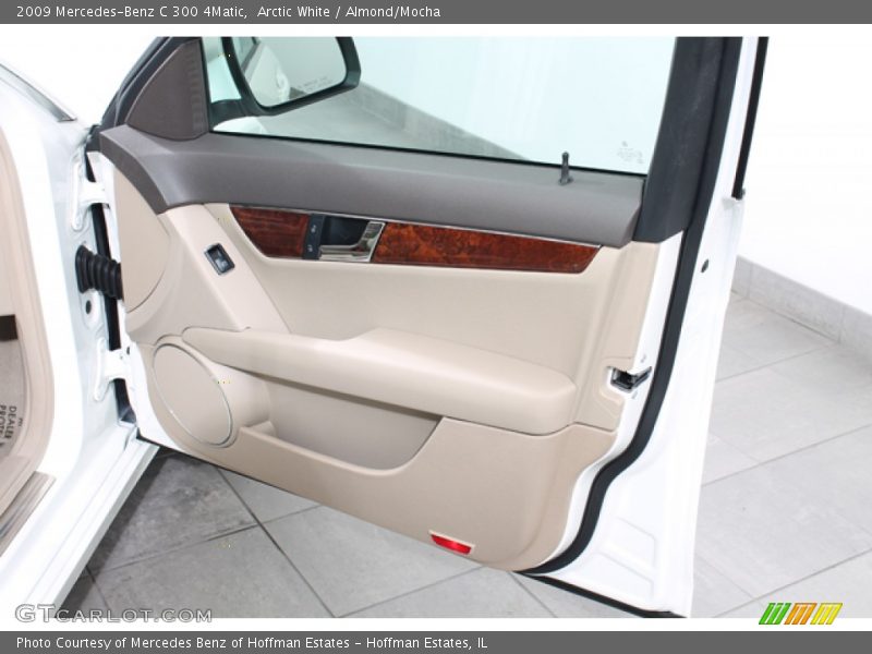 Arctic White / Almond/Mocha 2009 Mercedes-Benz C 300 4Matic