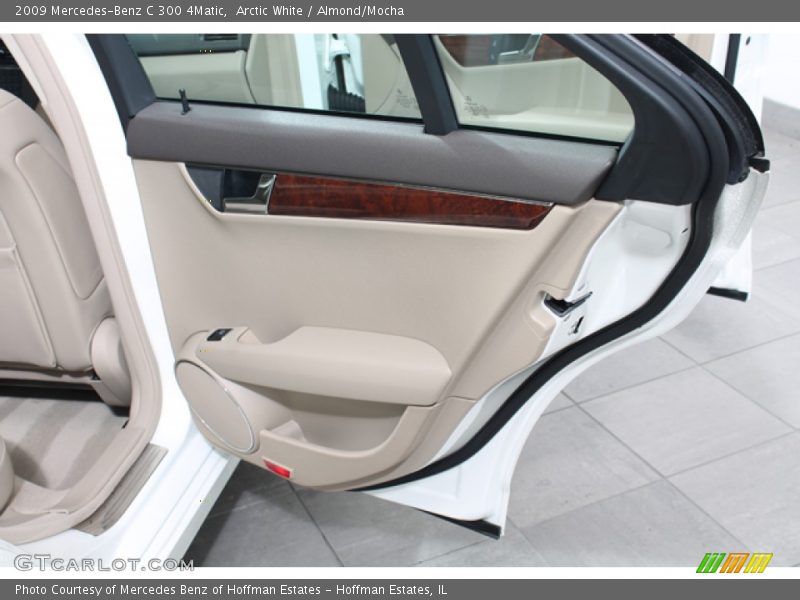 Arctic White / Almond/Mocha 2009 Mercedes-Benz C 300 4Matic