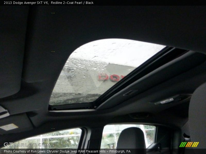 Sunroof of 2013 Avenger SXT V6