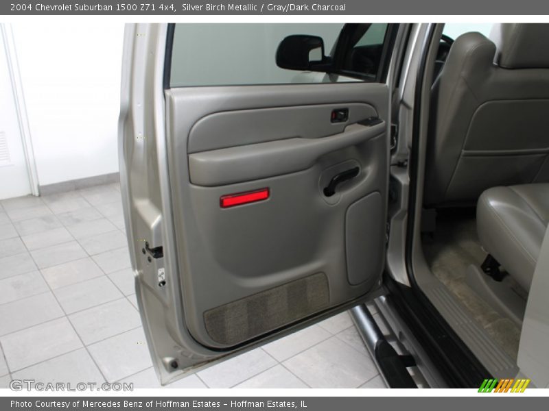 Silver Birch Metallic / Gray/Dark Charcoal 2004 Chevrolet Suburban 1500 Z71 4x4