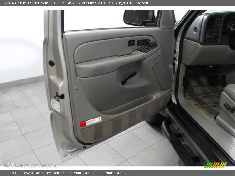 Silver Birch Metallic / Gray/Dark Charcoal 2004 Chevrolet Suburban 1500 Z71 4x4
