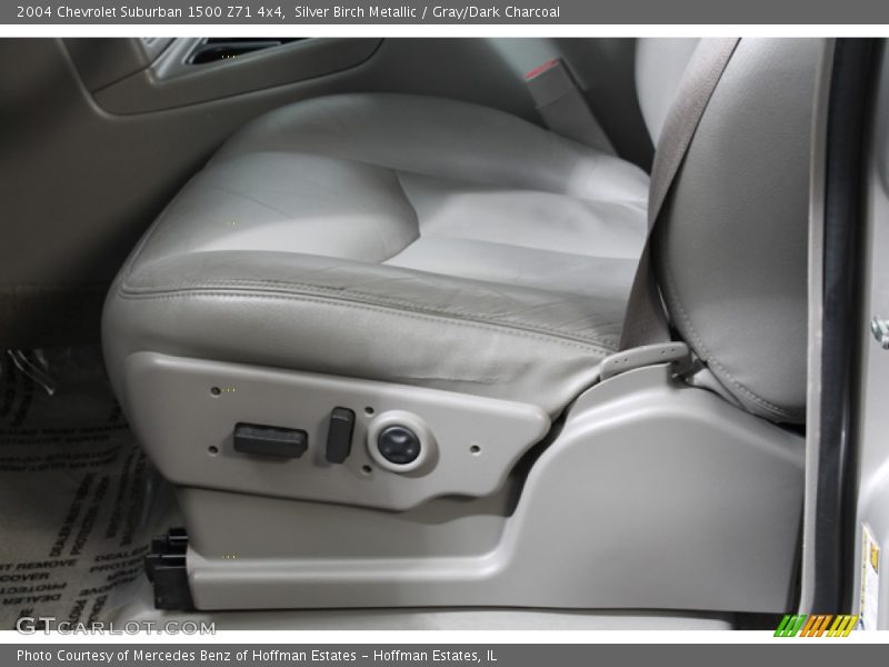 Silver Birch Metallic / Gray/Dark Charcoal 2004 Chevrolet Suburban 1500 Z71 4x4