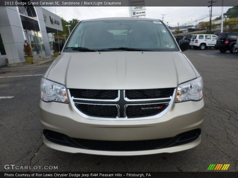 Sandstone / Black/Light Graystone 2013 Dodge Grand Caravan SE