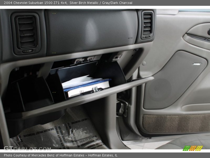 Silver Birch Metallic / Gray/Dark Charcoal 2004 Chevrolet Suburban 1500 Z71 4x4