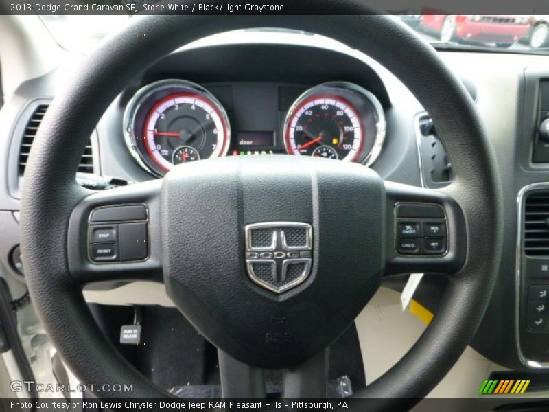 Stone White / Black/Light Graystone 2013 Dodge Grand Caravan SE