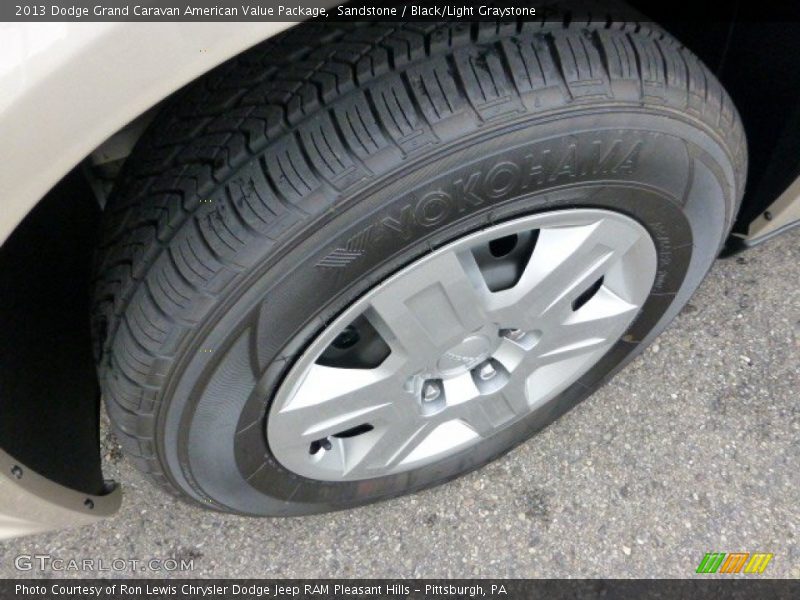 Sandstone / Black/Light Graystone 2013 Dodge Grand Caravan American Value Package
