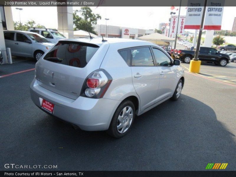 Liquid Platinum Metallic / Ebony 2009 Pontiac Vibe