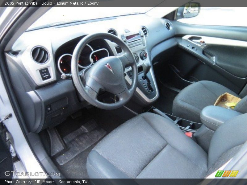 Liquid Platinum Metallic / Ebony 2009 Pontiac Vibe