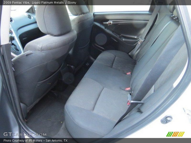 Liquid Platinum Metallic / Ebony 2009 Pontiac Vibe