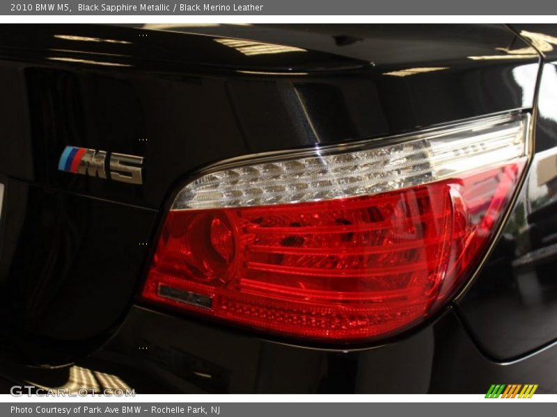 Black Sapphire Metallic / Black Merino Leather 2010 BMW M5