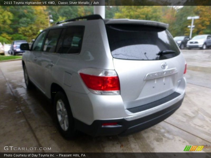 Classic Silver Metallic / Ash 2013 Toyota Highlander V6 4WD