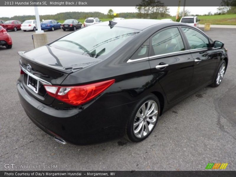 Midnight Black / Black 2013 Hyundai Sonata SE