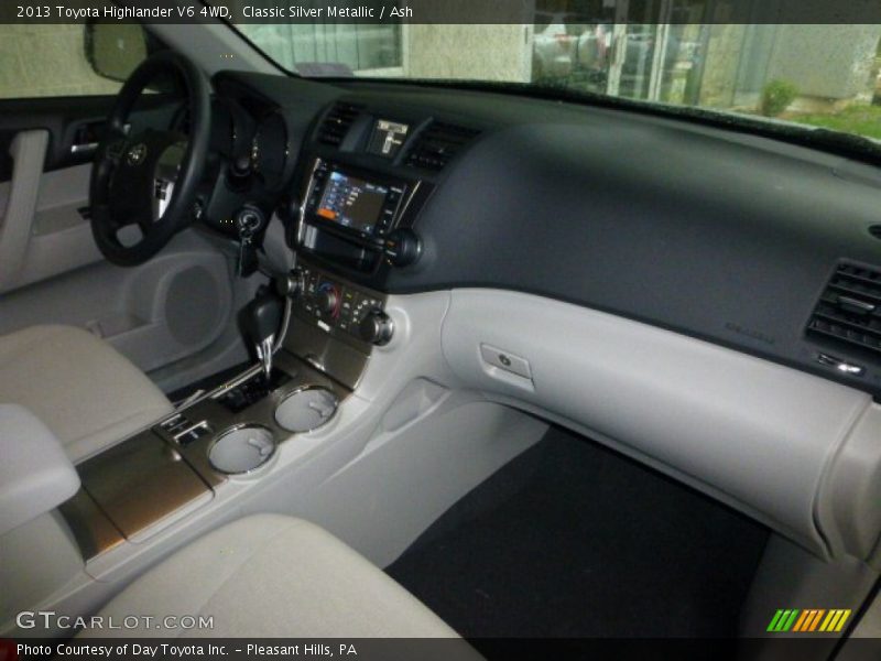 Classic Silver Metallic / Ash 2013 Toyota Highlander V6 4WD