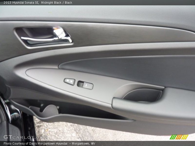 Midnight Black / Black 2013 Hyundai Sonata SE