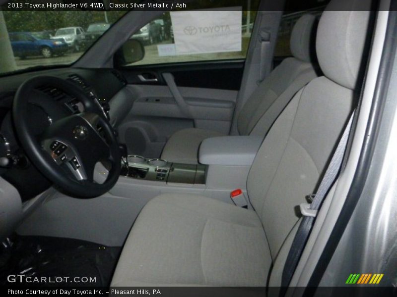 Classic Silver Metallic / Ash 2013 Toyota Highlander V6 4WD