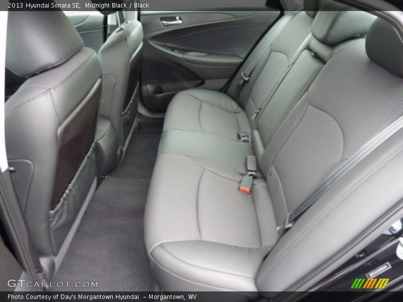 Midnight Black / Black 2013 Hyundai Sonata SE