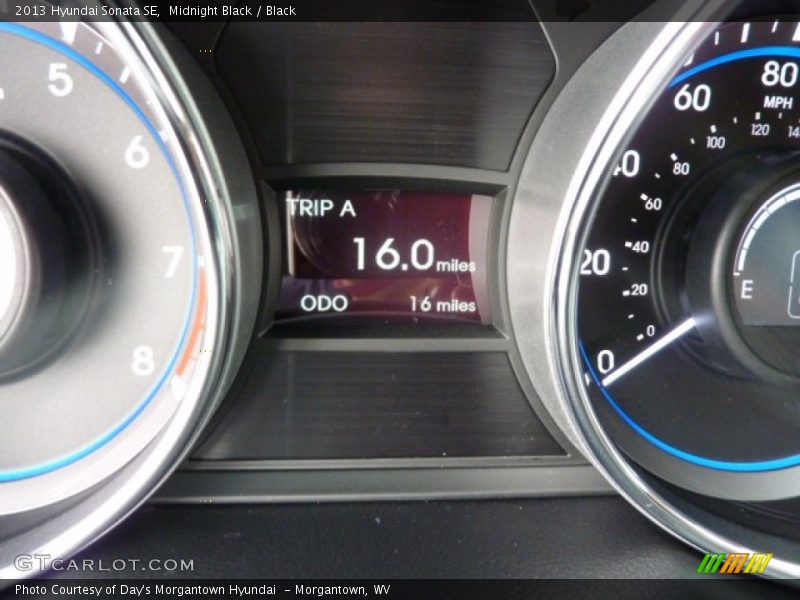 Midnight Black / Black 2013 Hyundai Sonata SE