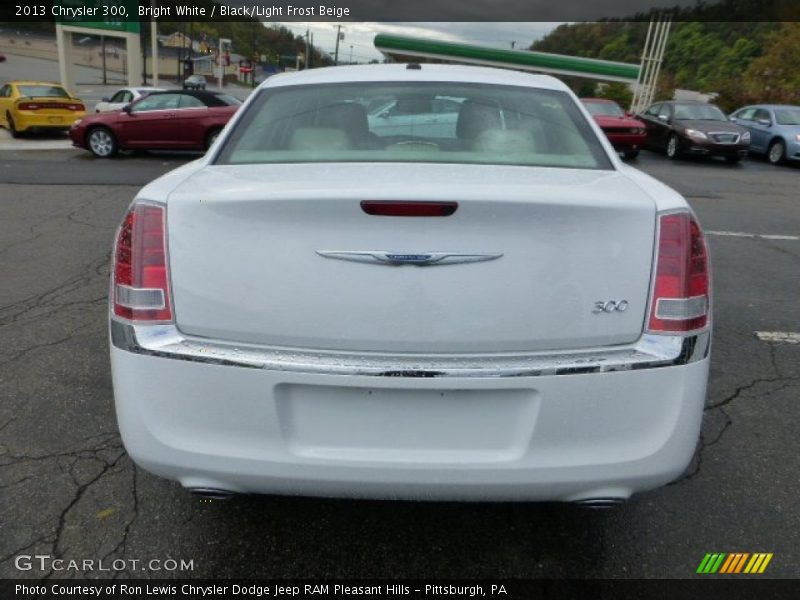 Bright White / Black/Light Frost Beige 2013 Chrysler 300
