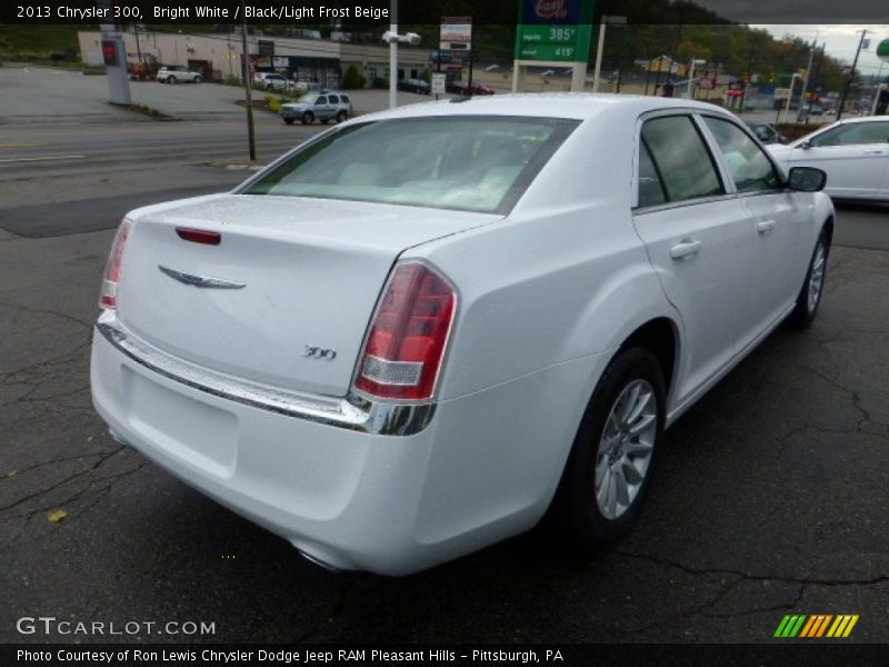 Bright White / Black/Light Frost Beige 2013 Chrysler 300