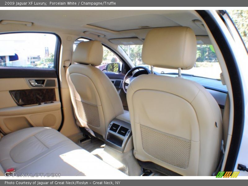 Porcelain White / Champagne/Truffle 2009 Jaguar XF Luxury