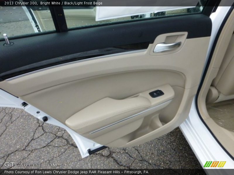 Bright White / Black/Light Frost Beige 2013 Chrysler 300