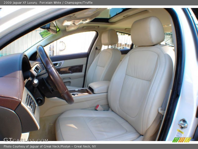 Porcelain White / Champagne/Truffle 2009 Jaguar XF Luxury