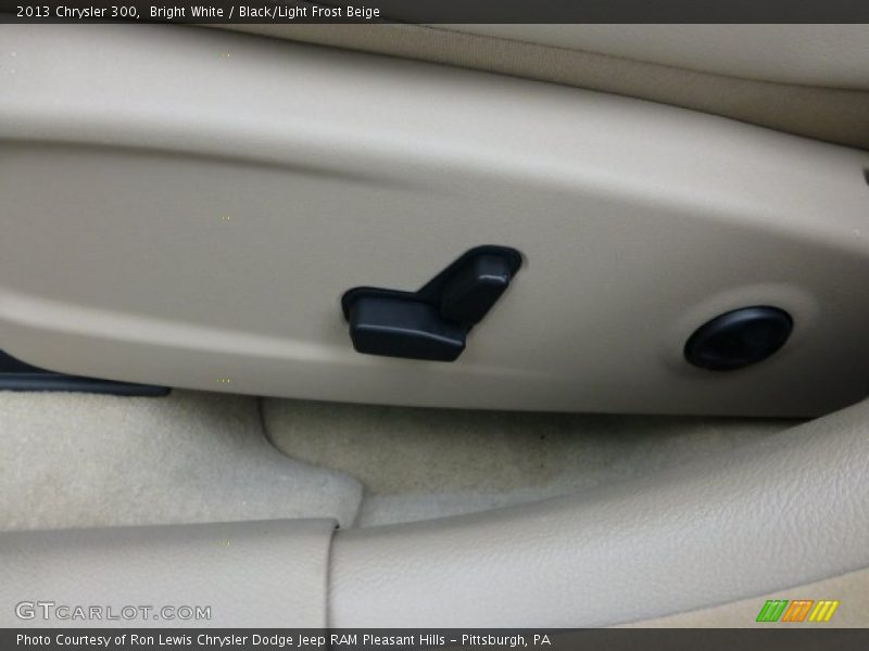 Bright White / Black/Light Frost Beige 2013 Chrysler 300
