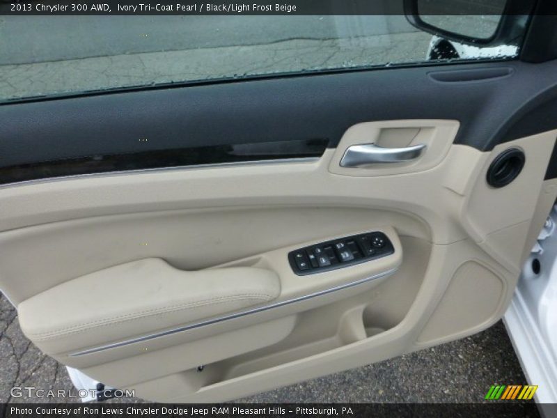 Ivory Tri-Coat Pearl / Black/Light Frost Beige 2013 Chrysler 300 AWD