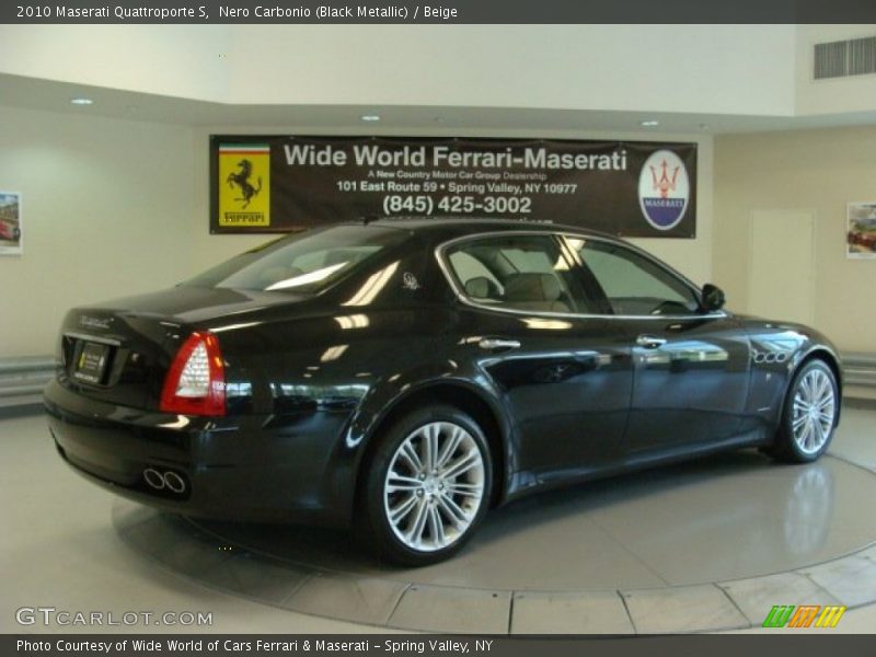 Nero Carbonio (Black Metallic) / Beige 2010 Maserati Quattroporte S