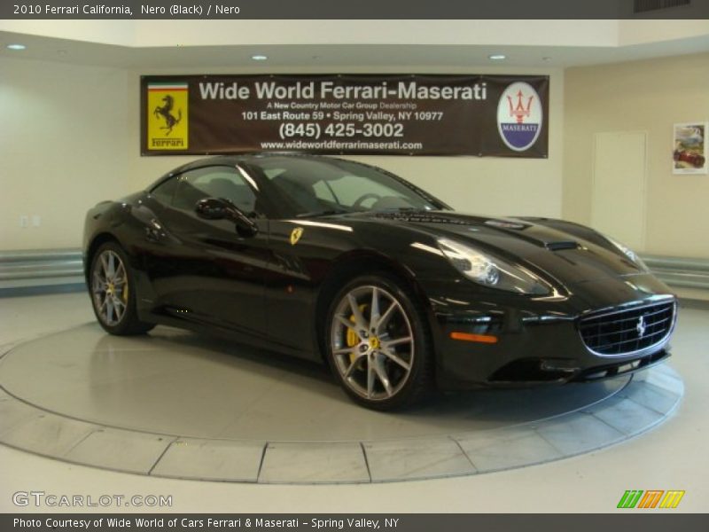 Nero (Black) / Nero 2010 Ferrari California