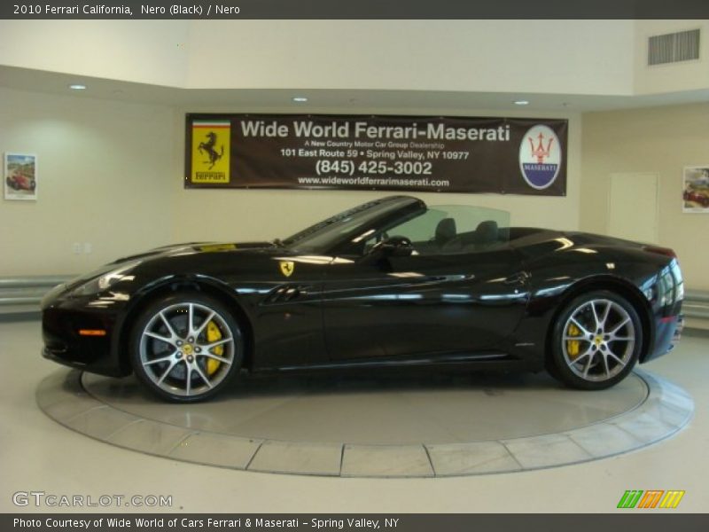 Nero (Black) / Nero 2010 Ferrari California
