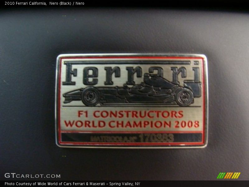 Nero (Black) / Nero 2010 Ferrari California