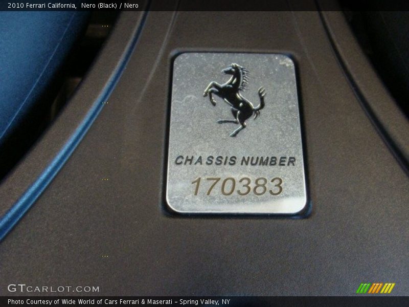 Nero (Black) / Nero 2010 Ferrari California