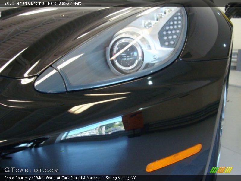 Nero (Black) / Nero 2010 Ferrari California