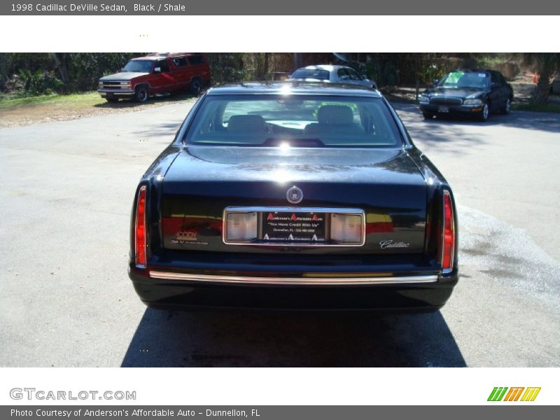 Black / Shale 1998 Cadillac DeVille Sedan