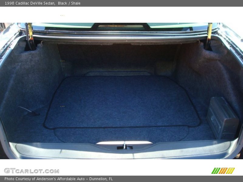 Black / Shale 1998 Cadillac DeVille Sedan
