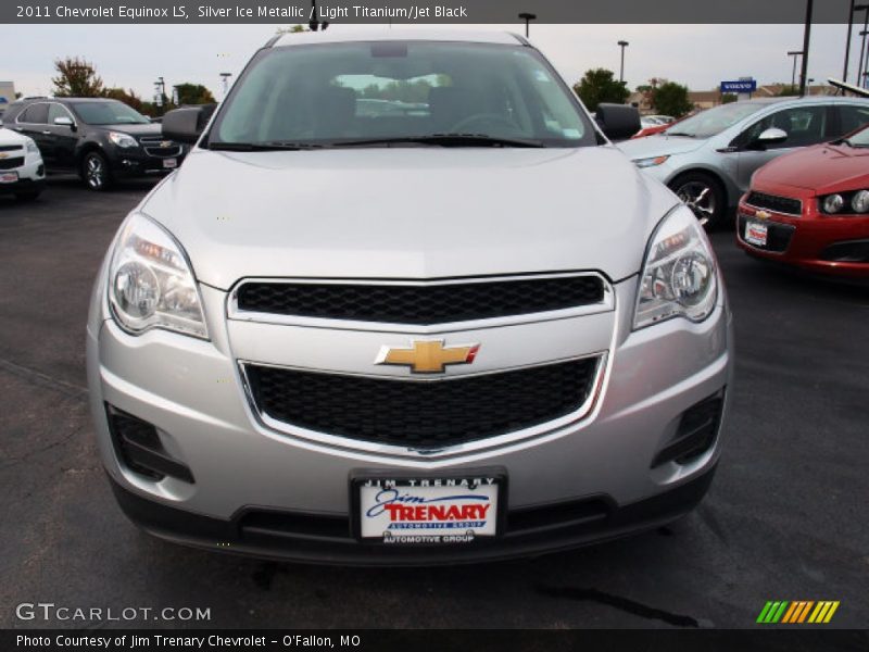 Silver Ice Metallic / Light Titanium/Jet Black 2011 Chevrolet Equinox LS
