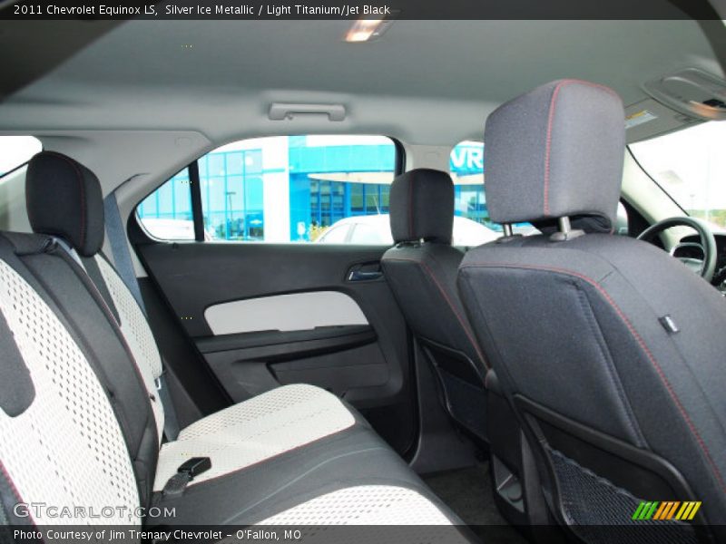 Silver Ice Metallic / Light Titanium/Jet Black 2011 Chevrolet Equinox LS