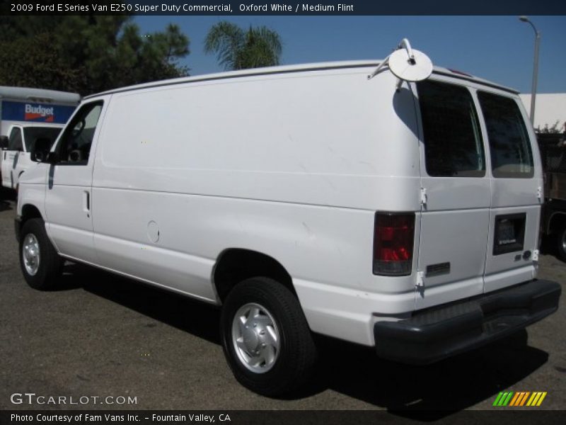 Oxford White / Medium Flint 2009 Ford E Series Van E250 Super Duty Commercial