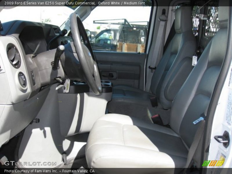 Oxford White / Medium Flint 2009 Ford E Series Van E250 Super Duty Commercial