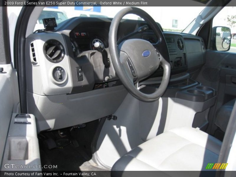Oxford White / Medium Flint 2009 Ford E Series Van E250 Super Duty Commercial