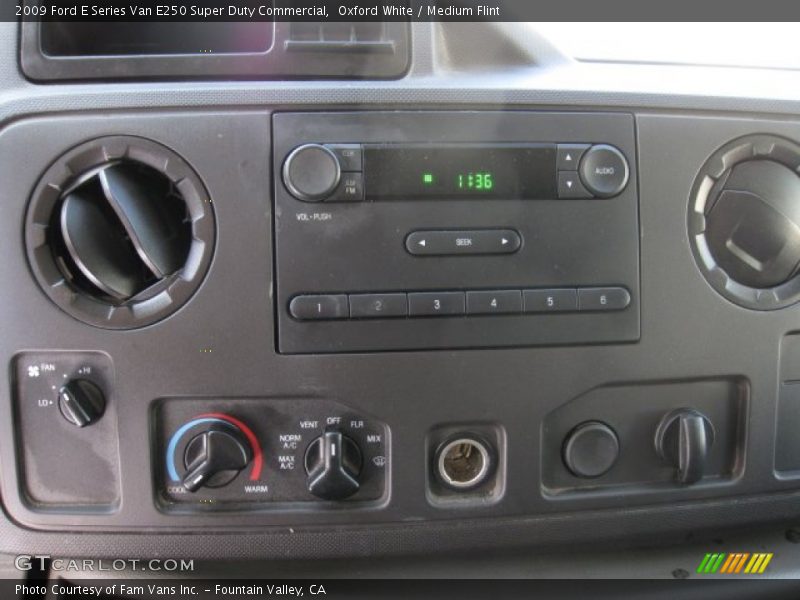 Oxford White / Medium Flint 2009 Ford E Series Van E250 Super Duty Commercial