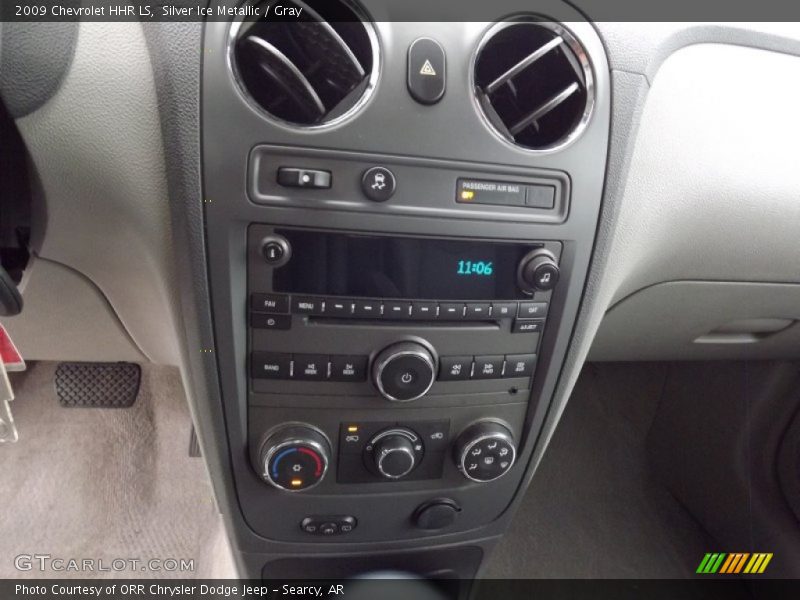 Silver Ice Metallic / Gray 2009 Chevrolet HHR LS
