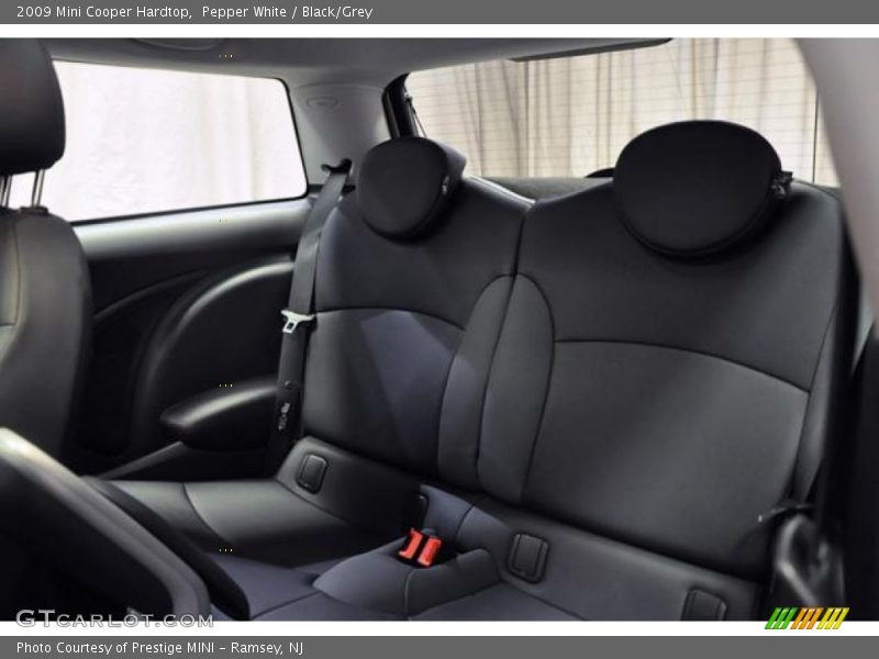 Pepper White / Black/Grey 2009 Mini Cooper Hardtop