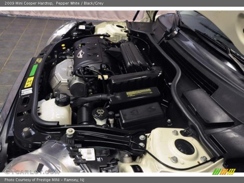 Pepper White / Black/Grey 2009 Mini Cooper Hardtop