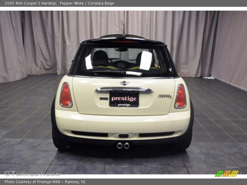 Pepper White / Cordoba Beige 2005 Mini Cooper S Hardtop