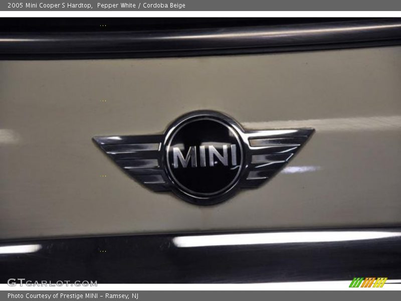 Pepper White / Cordoba Beige 2005 Mini Cooper S Hardtop